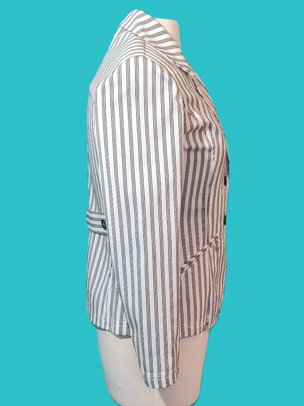 St. John Sport Vintage White with Black Stripes Blazer Size P Preowned - Picture 3 of 6